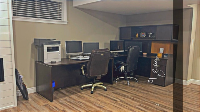 large L shape office desk & chair