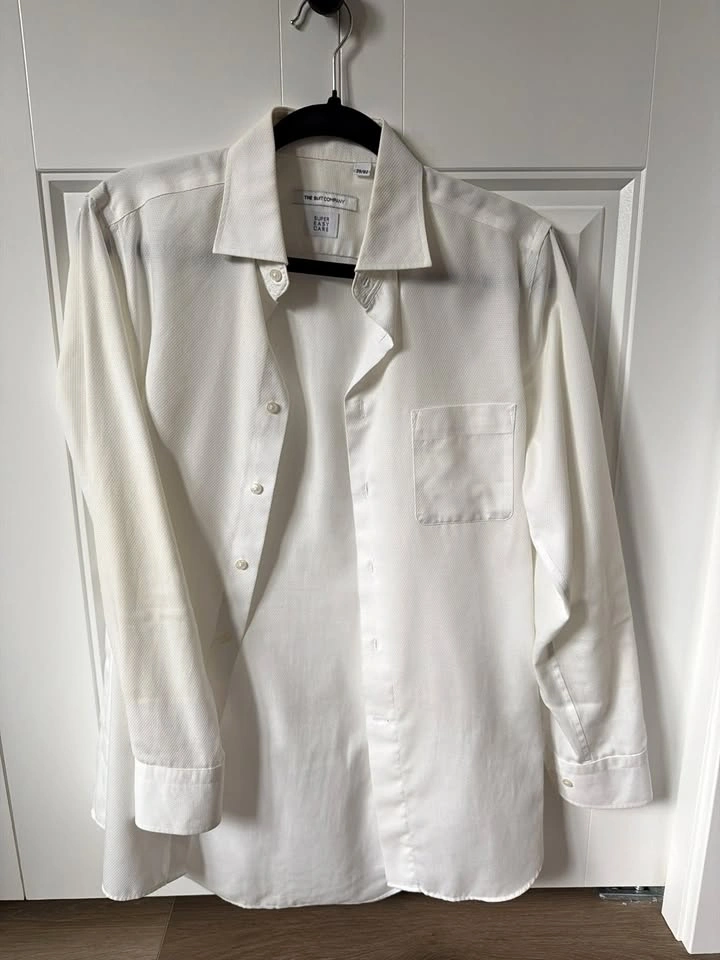 The Suit Company Men's White Dress Shirt – Size 39/82 (M)