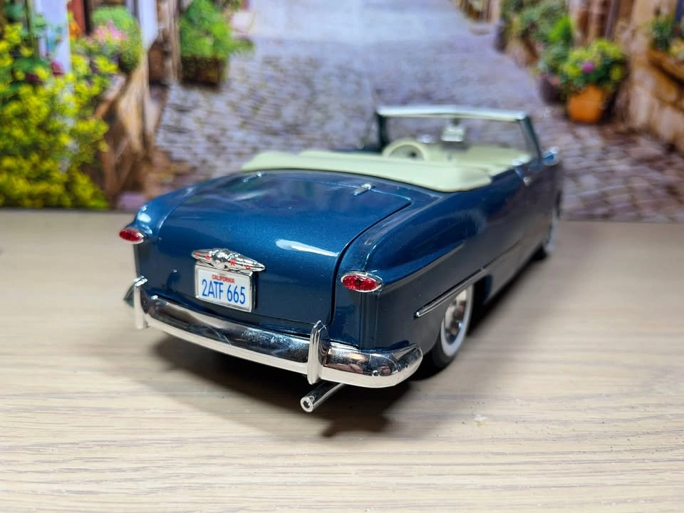 1:18 Brand New 1949 Ford convertible diecast Model - photo 4