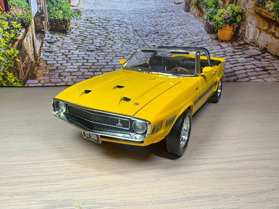 1:18 Ertl American Muscle 1969 Shelby GT-500 Diecast Model