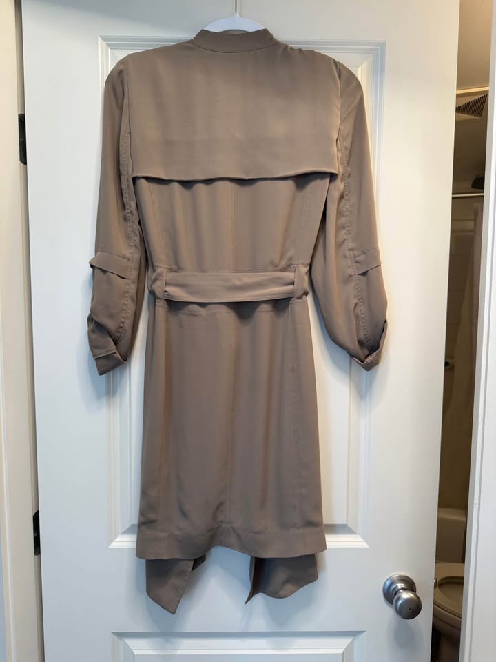 Babaton lightweight trench coat - photo 2