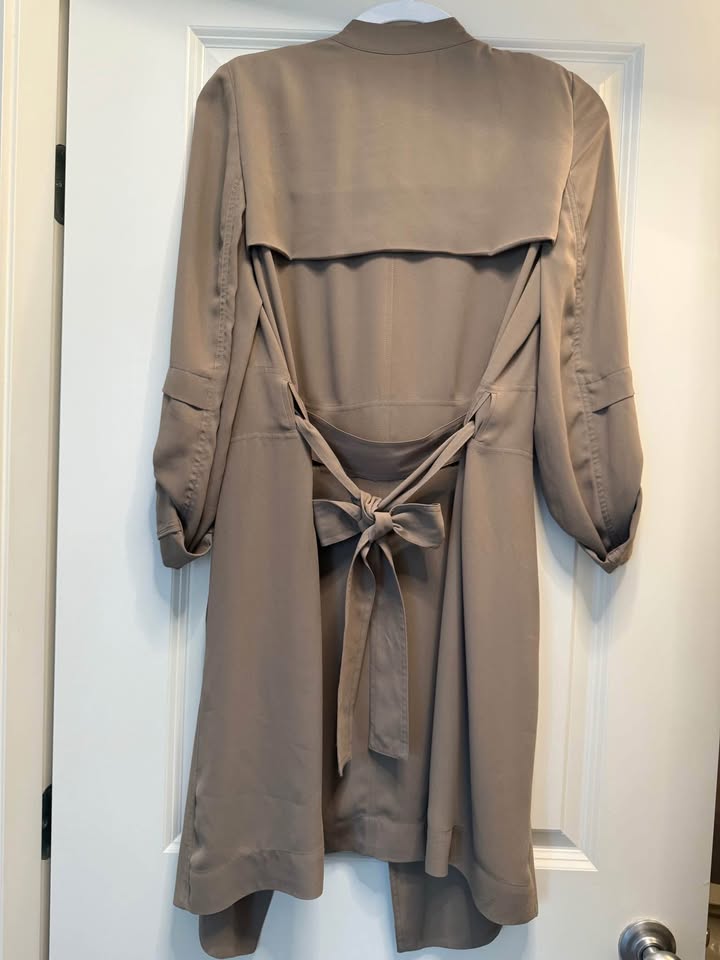 Babaton lightweight trench coat - photo 3