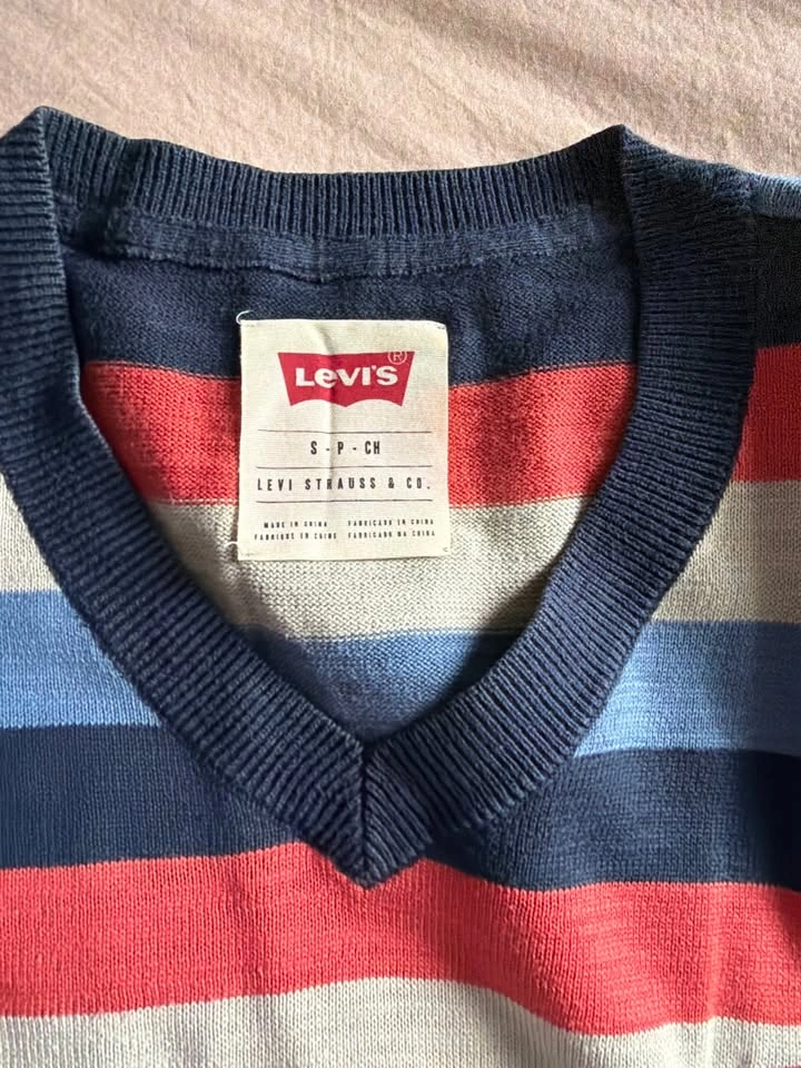 Levi's Men's Striped V-Neck Knit Sweater – Size S - photo 2