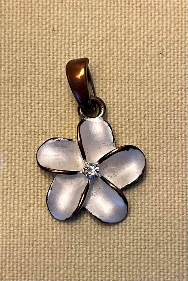 Flower Pendant Necklace
