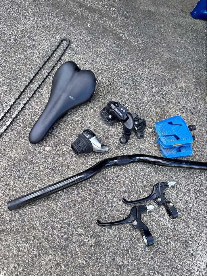 Bicycle Parts: Chain, Saddle, Pedals, Derailleur, Shifter