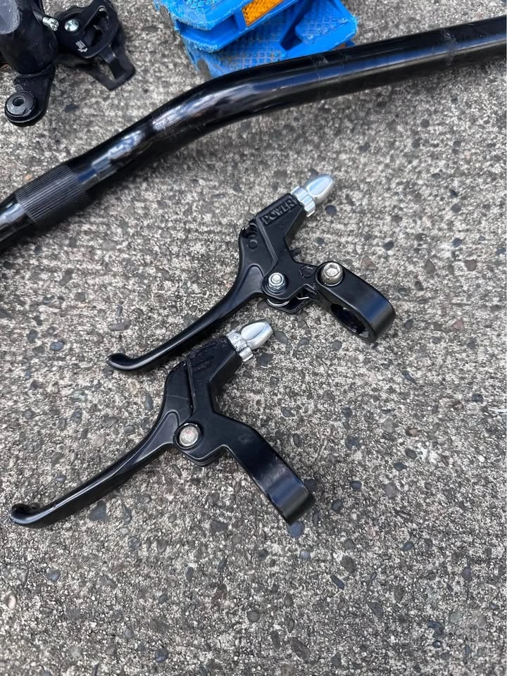 Bicycle Parts: Chain, Saddle, Pedals, Derailleur, Shifter - photo 2