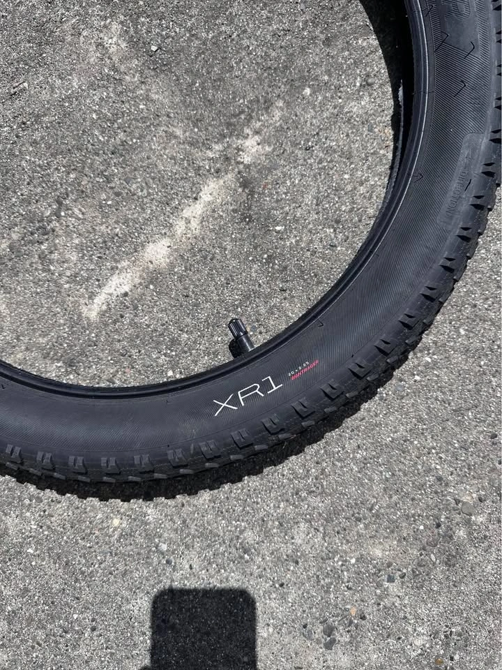 20” Bicycle Tire & Inner Tube - photo 2