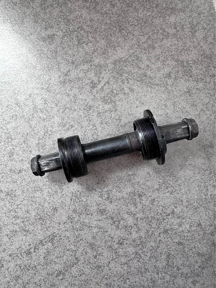 Bicycle Square Taper Bottom Bracket 68mm Shell x 120mm length