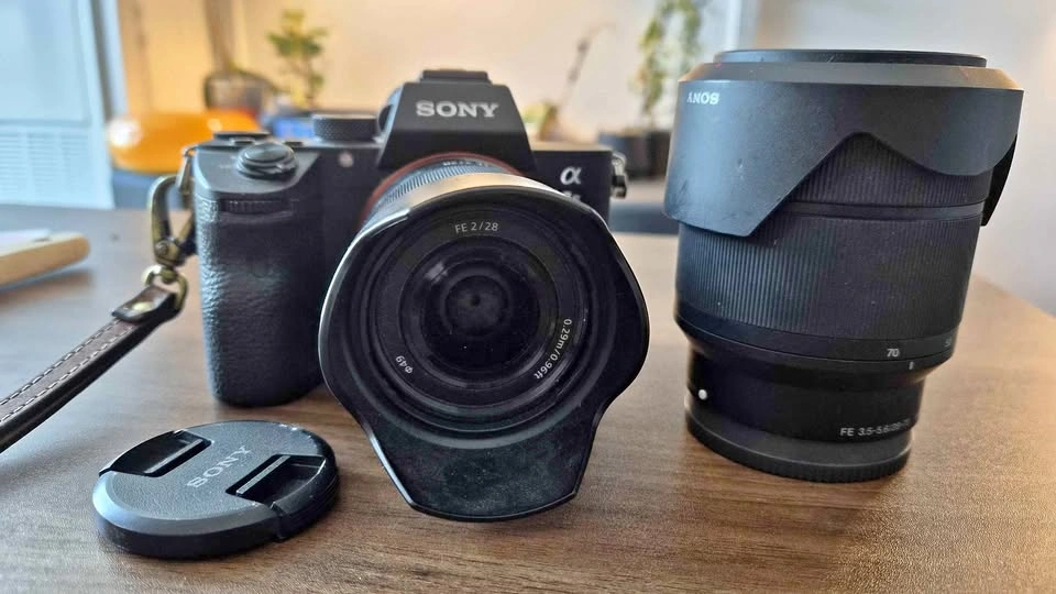 Sony A7III + 28mm F2 + 28-70 F3.5-5.6