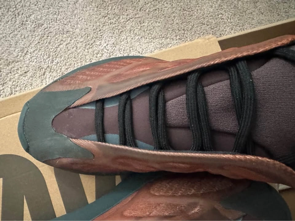Adidas Yeezy 700 V3 Copper Fade US 10 - photo 5
