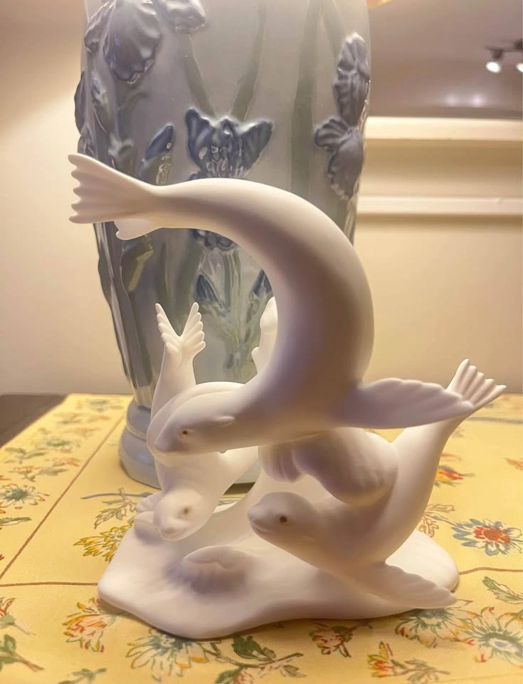 Vintage Porcelain Seal Figurine - photo 3