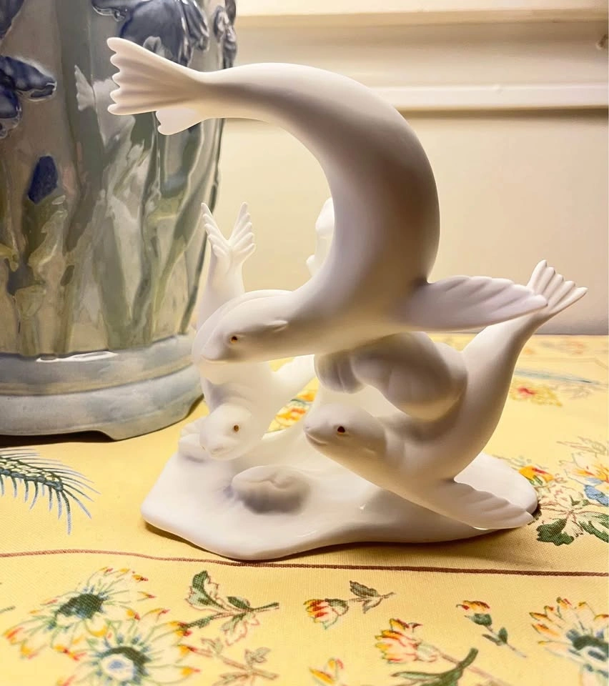 Vintage Porcelain Seal Figurine - photo 5