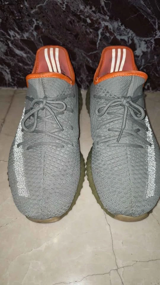 Sport shoes for sale - photo 2