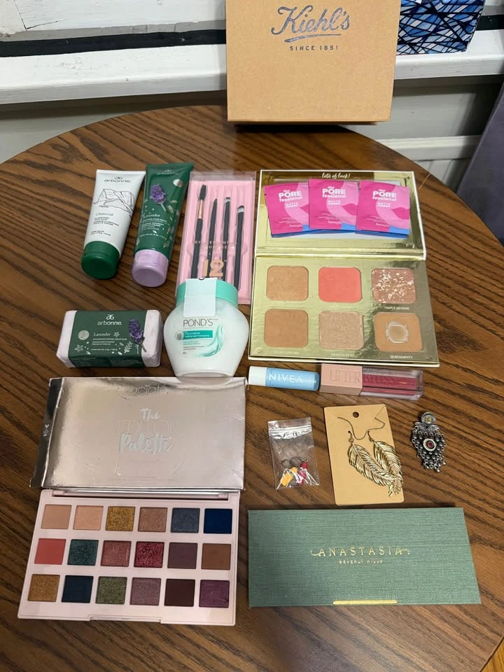 Sephora makeup Eyeshadow palettes bundle - photo 2