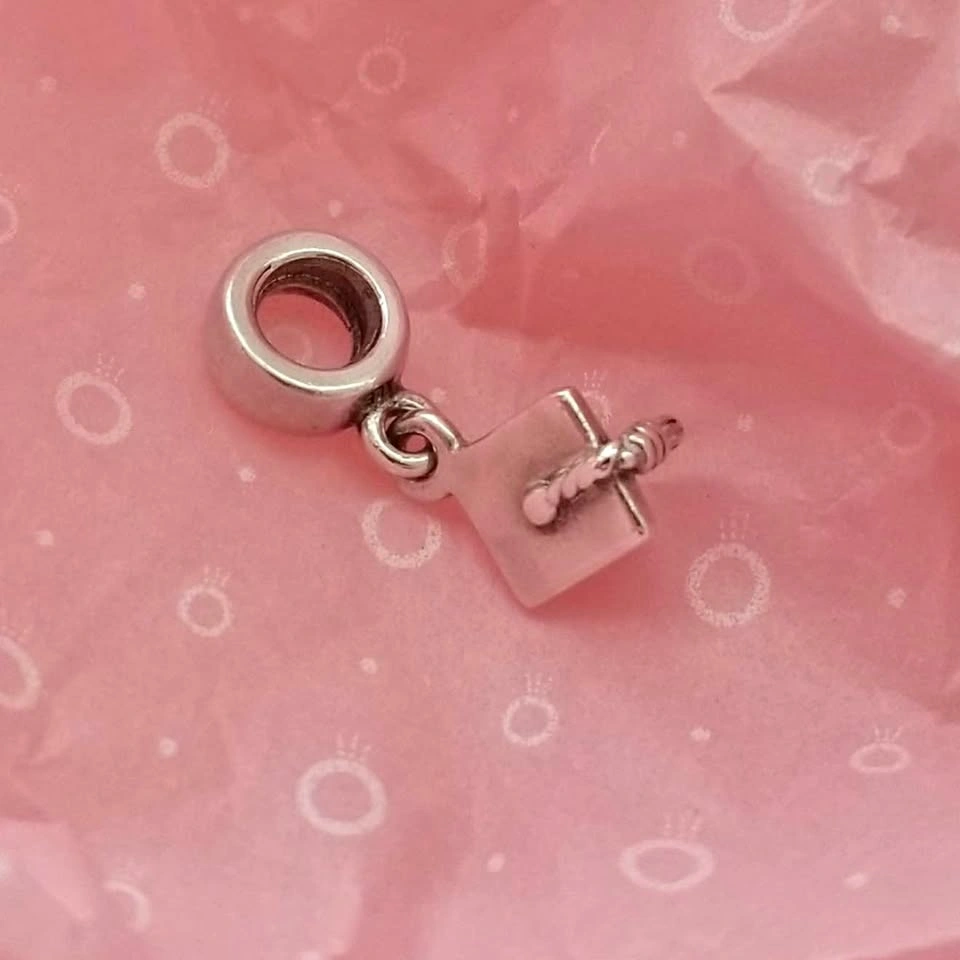 Pandora graduation cap