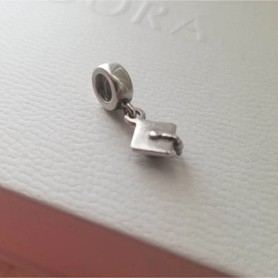 Pandora graduation cap - photo 3
