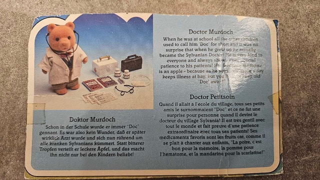 Tomy Sylvanian Families Dr. Murdoch Bear - photo 3