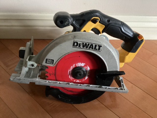 Dewalt 20v Saw (Tool Only)