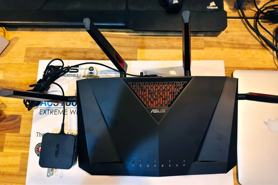 ASUS AC3100 RT-AC88U Extreme Wi-Fi Router Excellent Condition - photo 2