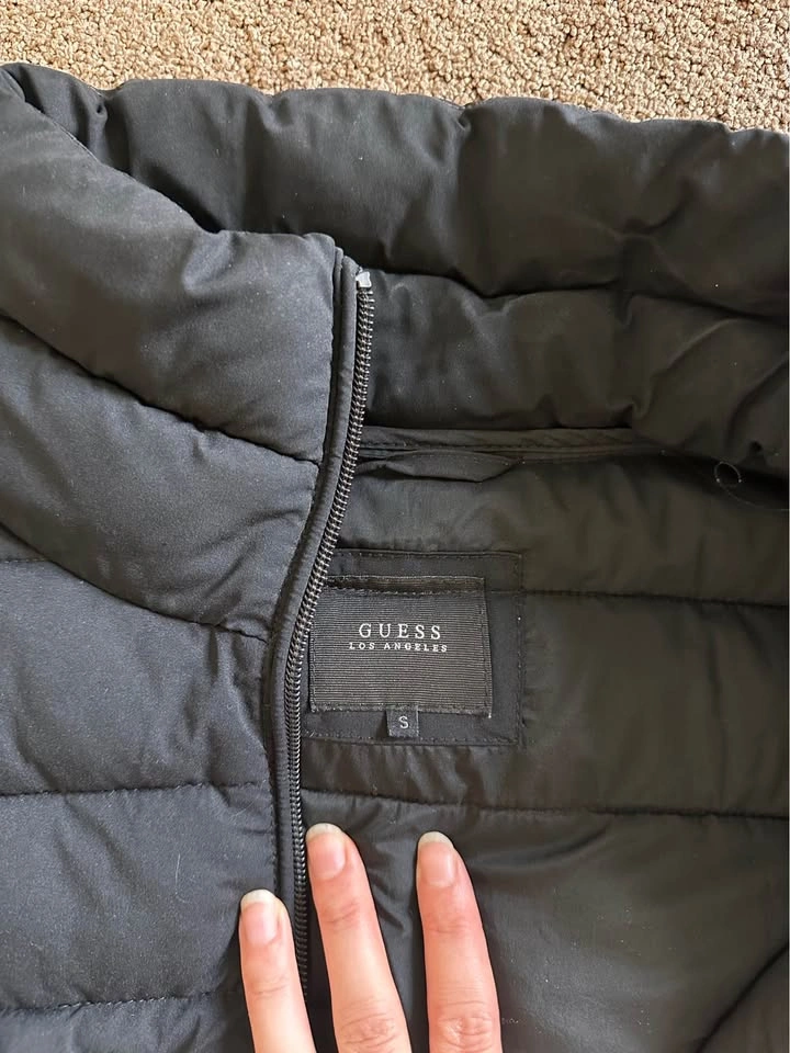 Guess Stretch Puffer Jacket - Size Small - photo 2