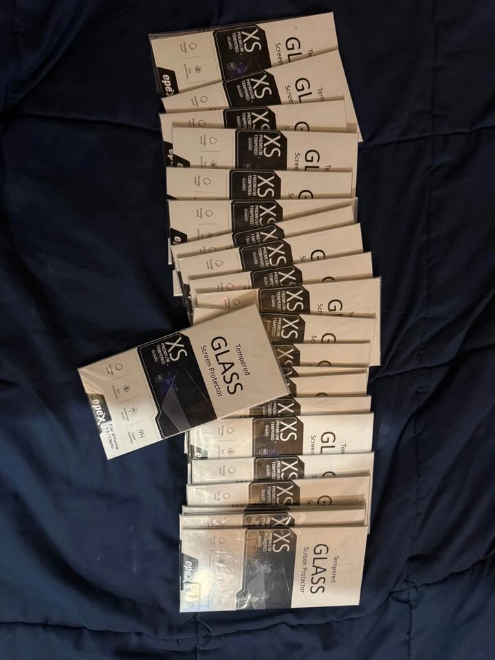 22 iPhone 13 glass screen protectors - photo 2