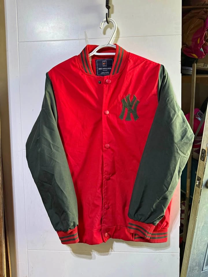 Nike AeroLayer New York Yankees Varsity Jacket