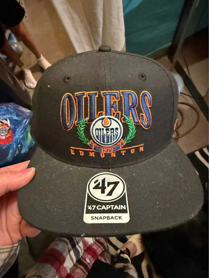 Brand new vintage style Edmonton Oilers snapback