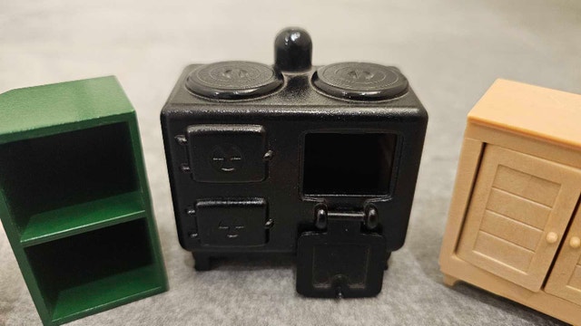 Tomy Sylvanian Families Country Kitchen Units - photo 2