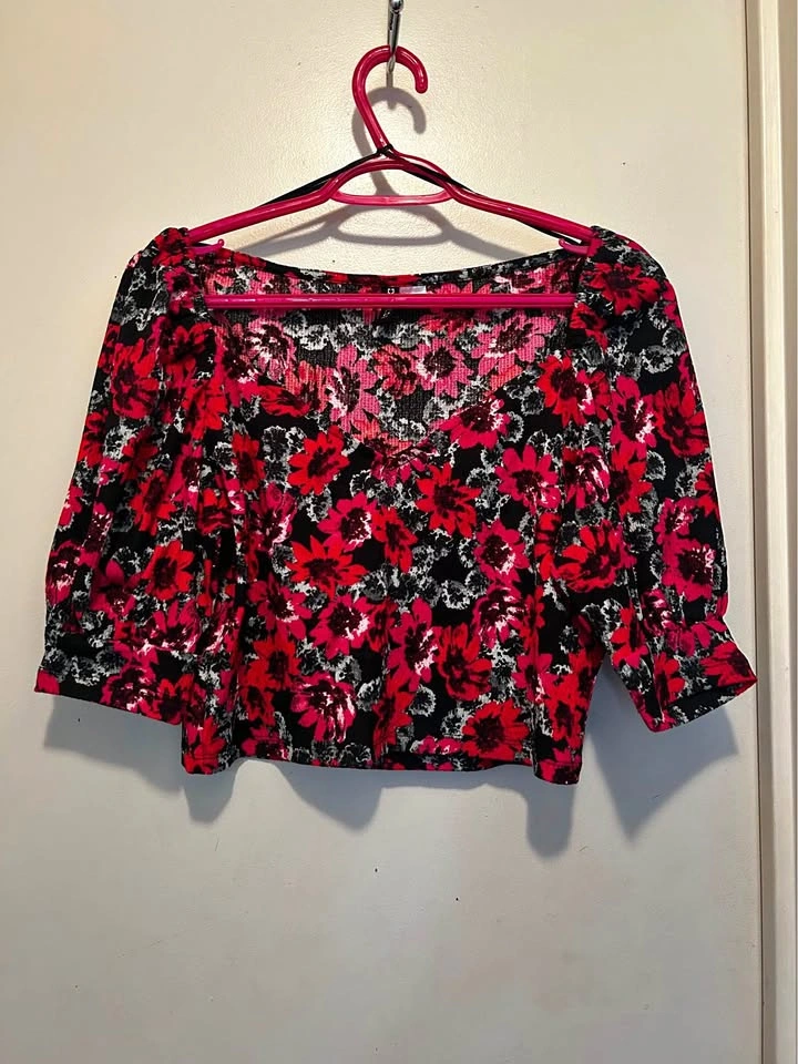 Tops & Blouses