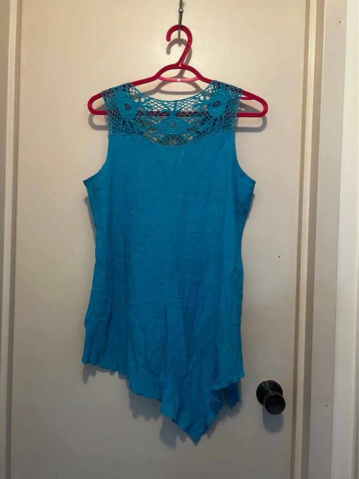 Tops & Blouses - photo 4