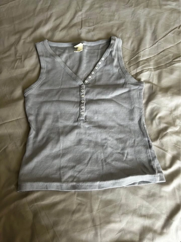 Girls Size small - photo 2