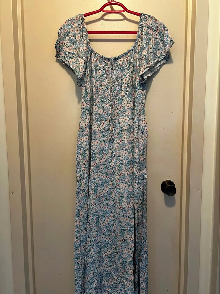 Dresses & Skirts