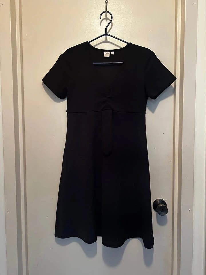 Dresses & Skirts - photo 3
