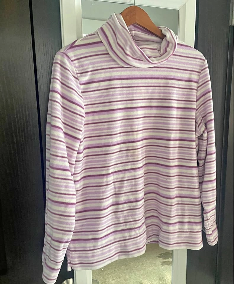 Fleece turtle neck, women’s large, excellent condition