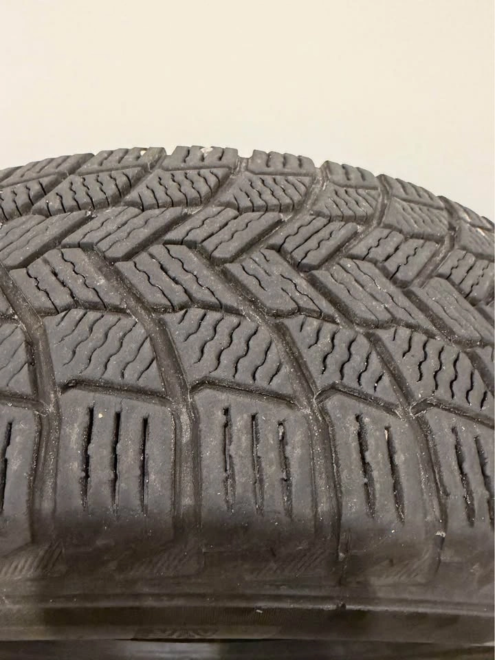 Set of 4 Michelin X-ice Snow 205/60/16 - photo 5