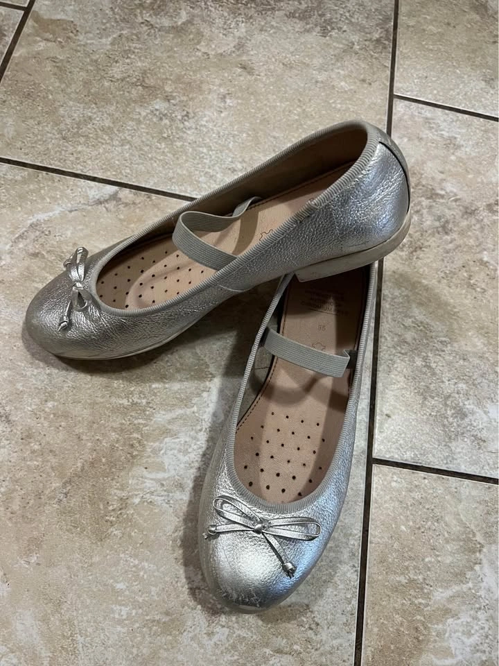 Geox ballerina girl shoes - size 35 - photo 2
