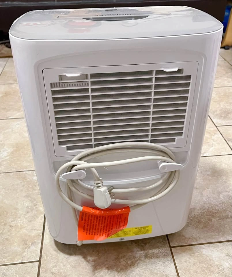 Frigidaire 30-Pint Dehumidifier (Model FFAD3033R1) - photo 5