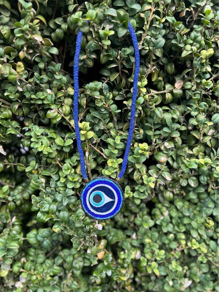 🔵🔴 HANDMADE BEADED MEDALLION NECKLACES 🔴🔵 - photo 3