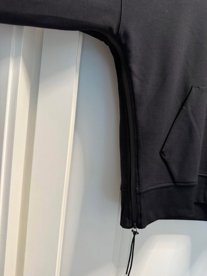Womens ON Run on clouds hoodie - photo 5