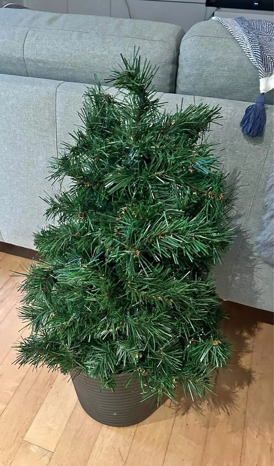 40“ Small Potted Artificial Christmas Tree