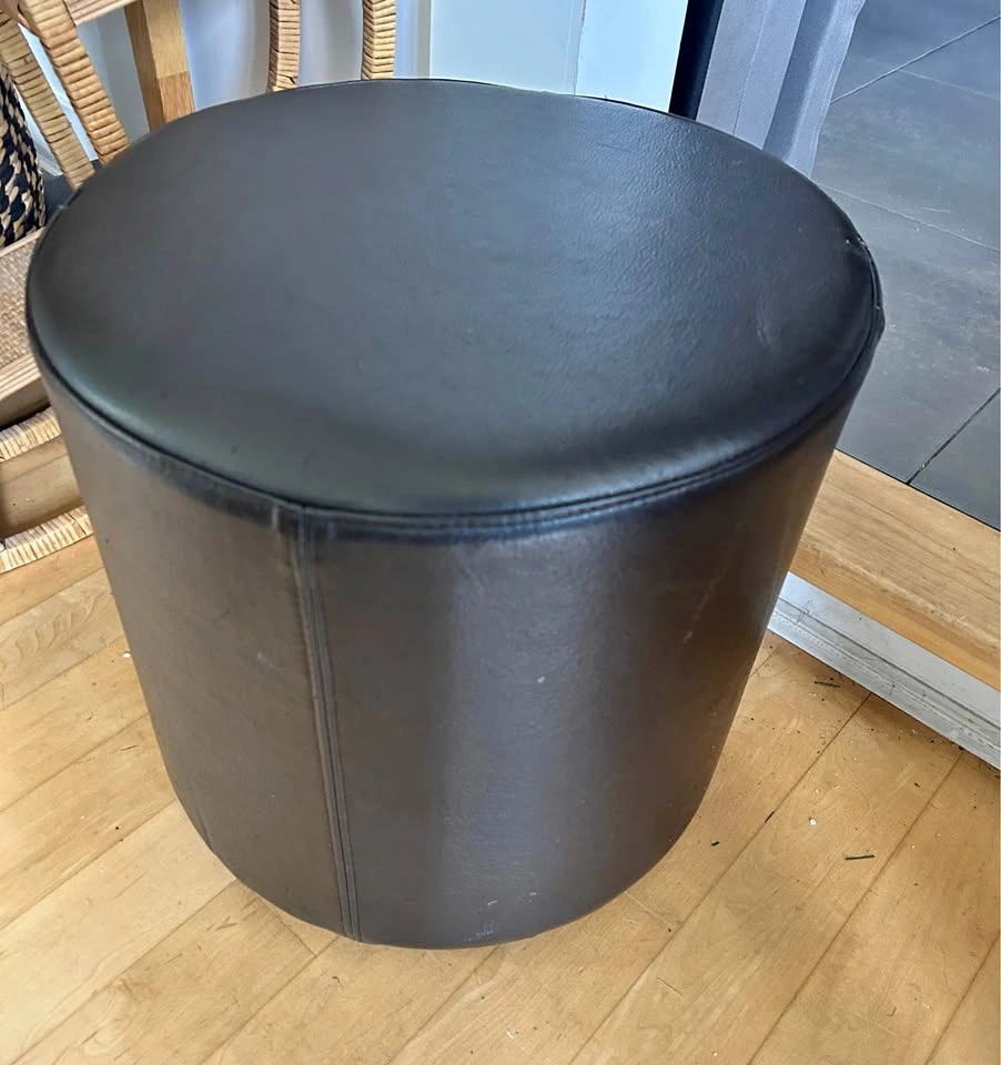 19x16“ Dark brown Faux Leather Cylindrical Ottoman