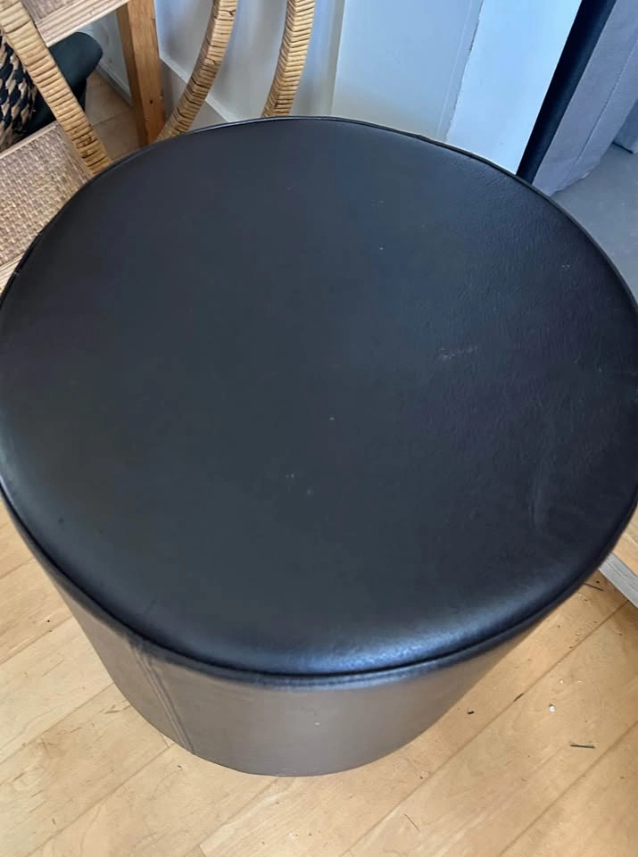 19x16“ Dark brown Faux Leather Cylindrical Ottoman - photo 2