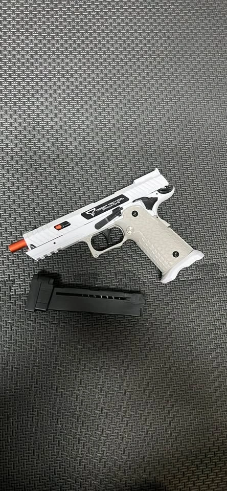 2011 Combat Master Shell Ejecting Toy Gun - photo 3