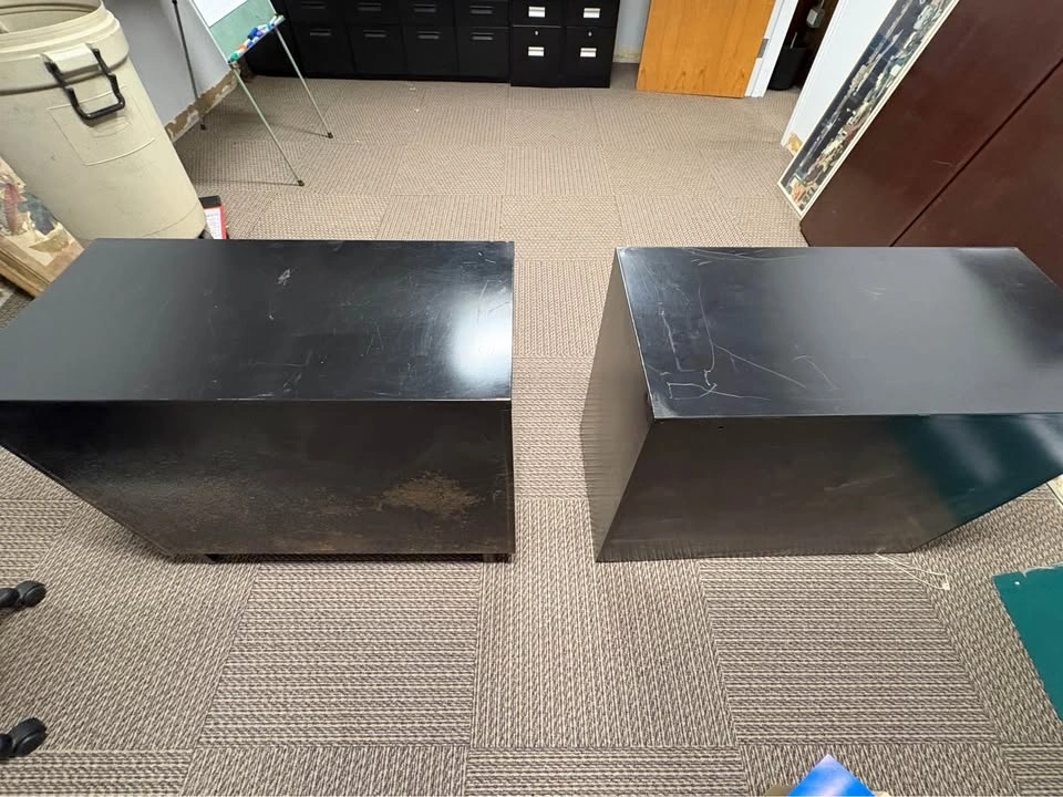 Pair of Black Metal 2-Drawer Lateral Filing Cabinets - photo 4