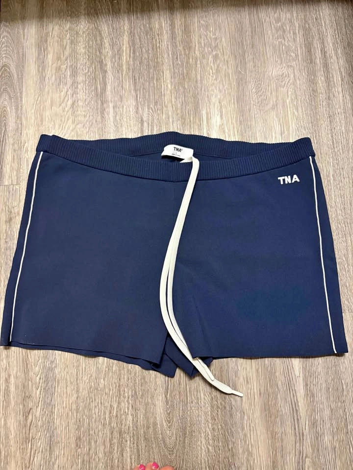 Aritzia navy micro shorts