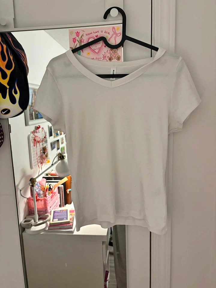 Kotn white neck tshirt