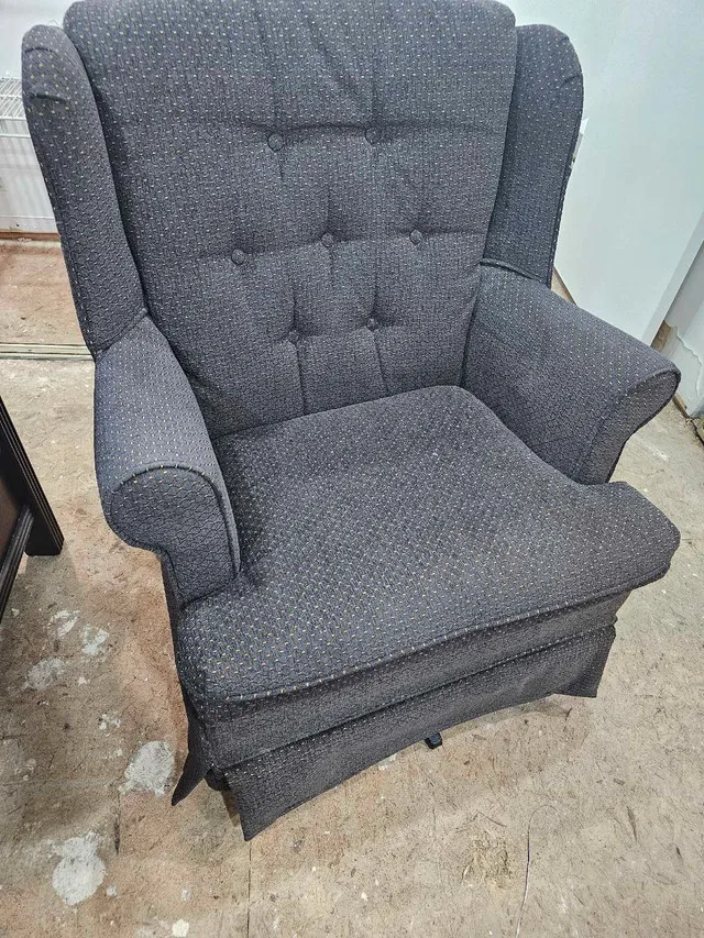 swivel chair thumbnail