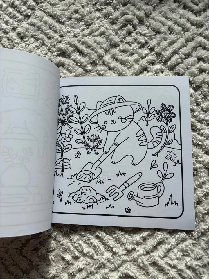 Cat Moment colouring book - photo 5