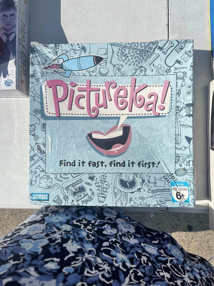 Parker Brothers Pictureka! Board Game pick up only