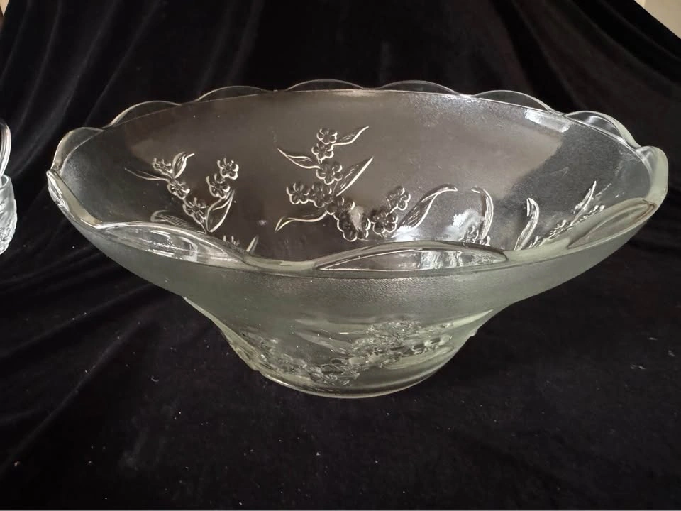 Vintage Glass Punch Bowl Set - 14 Pieces (Missing Base/Hooks) - photo 4
